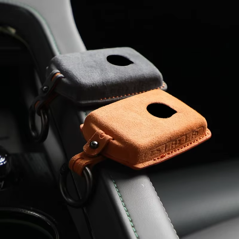 Case Suede Collection para Chave Volvo (Modelo 01) - Kapzy